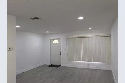 4906 NW 53rd Ct, Tamarac, FL 33319 - Photo 7