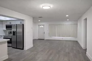 4906 NW 53rd Ct, Tamarac, FL 33319 - Photo 3