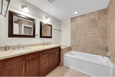 1110 SE 4th Ave, Unit #1110, Fort Lauderdale, FL 33316 - Photo 19