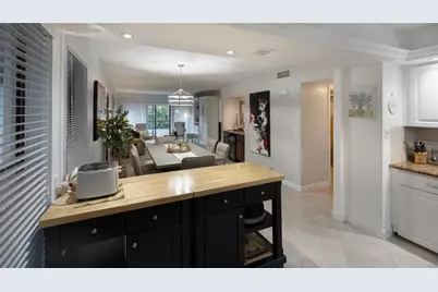 6060 S Falls Circle Dr, Unit #412, Lauderhill, FL 33319 - Photo 5