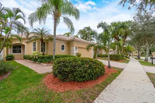 2466 Bay Isle Ct, Weston, FL 33327 - Photo 33