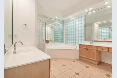 2466  Bay Isle Ct, Unit #2466, Weston, FL 33327 - Photo 21