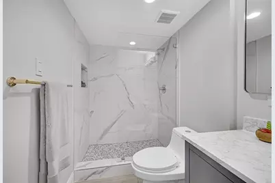 15251  Lakes Of Delray Blvd, Unit #335, Delray Beach, FL 33484 - Photo 25