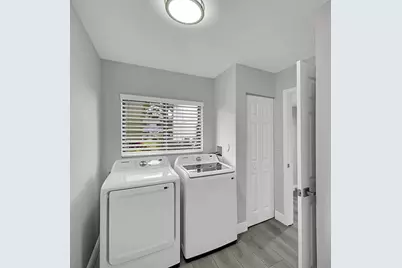 15251  Lakes Of Delray Blvd, Unit #335, Delray Beach, FL 33484 - Photo 5