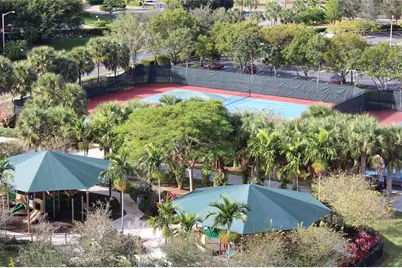 3900  Oaks Clubhouse Dr, Unit #310, Pompano Beach, FL 33069 - Photo 31