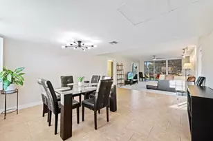3900 Oaks Clubhouse Dr, Pompano Beach, FL 33069 - Photo 1