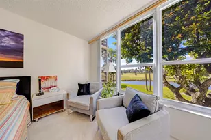 3980 Oaks Clubhouse Dr, Pompano Beach, FL 33069 - Photo 11