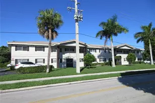 4240 Woodside Dr, Coral Springs, FL 33065 - Photo 3