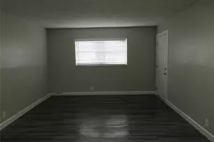 4240 Woodside Dr, Coral Springs, FL 33065 - Photo 7