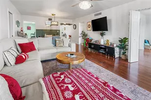 3930 Oaks Clubhouse Dr, Pompano Beach, FL 33069 - Photo 15