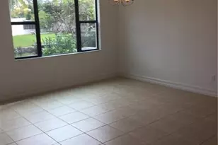 176 SW 127th, Plantation, FL 33325 - Photo 5