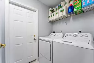 3852 Oak Ridge Cir, Weston, FL 33331 - Photo 35