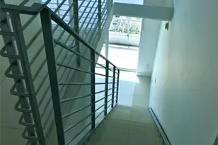 60 SW 13th St, Miami, FL 33130 - Photo 5