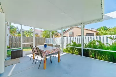1347  Seagrape, Weston, FL 33326 - Photo 7