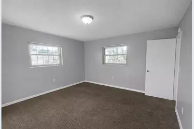 2300  Linda St, Lake Wales, FL 33898 - Photo 15