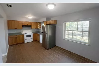 2300  Linda St, Lake Wales, FL 33898 - Photo 9