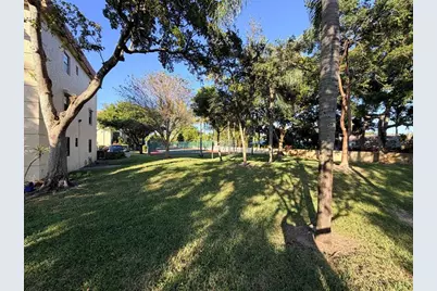 136 S Cypress Rd, Unit #317, Pompano Beach, FL 33060 - Photo 23