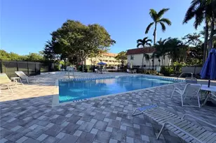 136 S Cypress Rd, Pompano Beach, FL 33060 - Photo 19