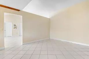 4245 NW 114th Ave, Sunrise, FL 33323 - Photo 11