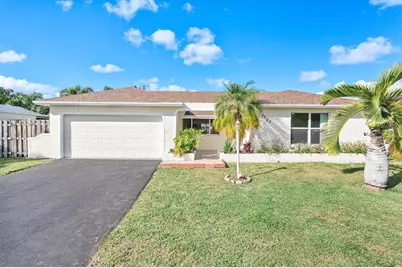 4245 NW 114th Ave, Sunrise, FL 33323 - Photo 1