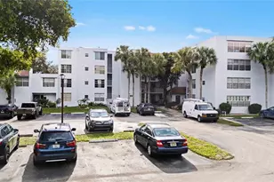 9470 Live Oak Pl Unit, Davie, FL 33324 - Photo 47