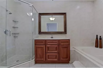 19 SE 19 Av, Pompano Beach, FL 33060 - Photo 17