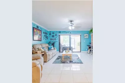 1424 NW 97th Ter, Unit #280, Hollywood, FL 33024 - Photo 9