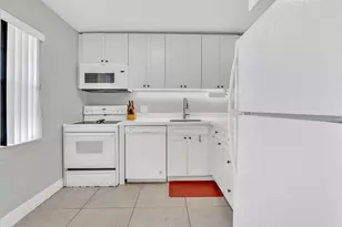 461 NW 76th Ave Unit, Margate, FL 33063 - Photo 11
