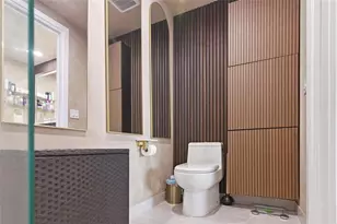 488 NE 18th St, Miami, FL 33132 - Photo 5