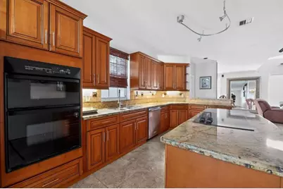15158 SW 49th St, Davie, FL 33331 - Photo 9