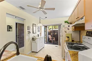 4611 Carambola Cir Unit, Coconut Creek, FL 33066 - Photo 9