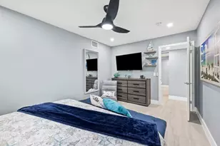 2201 N Surf Rd, Hollywood, FL 33019 - Photo 41