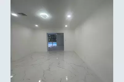 3290 NW 39th St, Lauderdale Lakes, FL 33309 - Photo 3