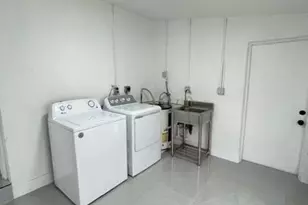 1517 NW 19th Ave, Fort Lauderdale, FL 33311 - Photo 15