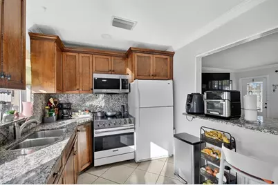 5590 S 35th Ct, Greenacres, FL 33463 - Photo 9