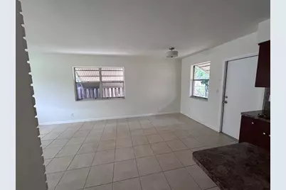 2901  Jackson St, Unit #11, Hollywood, FL 33020 - Photo 3