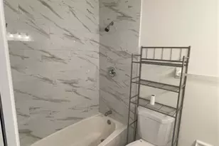 9844 NW 56th Pl, Coral Springs, FL 33076 - Photo 5