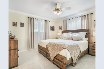 4706 NW 47th Ter, Tamarac, FL 33319 - Photo 9