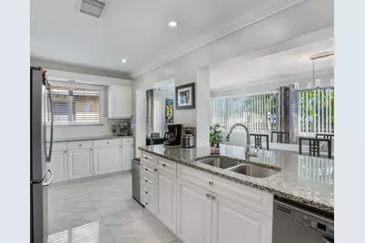 4706 NW 47th Ter, Tamarac, FL 33319 - Photo 23