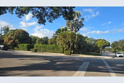 9600 N Miami Ave, Miami Shores, FL 33150 - Photo 7