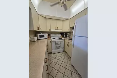 111  Lyndhurst, Unit #111, Deerfield Beach, FL 33442 - Photo 5