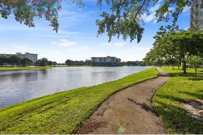 3095 N Course, Unit #1008, Pompano Beach, FL 33069 - Photo 9