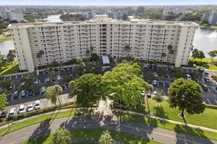 3095 N Course Unit, Pompano Beach, FL 33069 - Photo 3