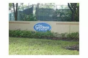 714 Gardens Dr, Pompano Beach, FL 33069 - Photo 1