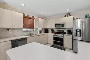 3071 NW 71st Ave, Margate, FL 33063 - Photo 23