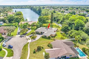 22299 Solitude Dr, Boca Raton, FL 33428 - Photo 3