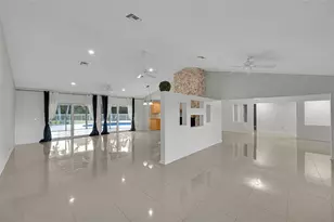 22299 Solitude Dr, Boca Raton, FL 33428 - Photo 5