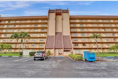 3001 W Rolling Hills Cir, Unit #608, Davie, FL 33328 - Photo 3