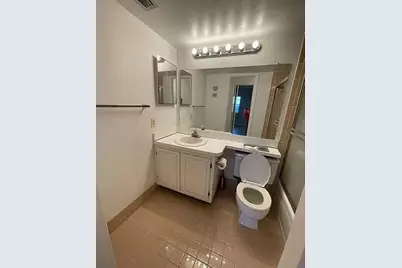 3001 W Rolling Hills Cir, Unit #608, Davie, FL 33328 - Photo 7