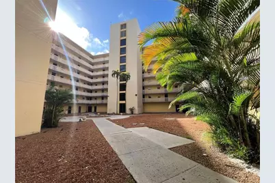 15600 NW 7th Ave, Unit #512, Miami, FL 33169 - Photo 13